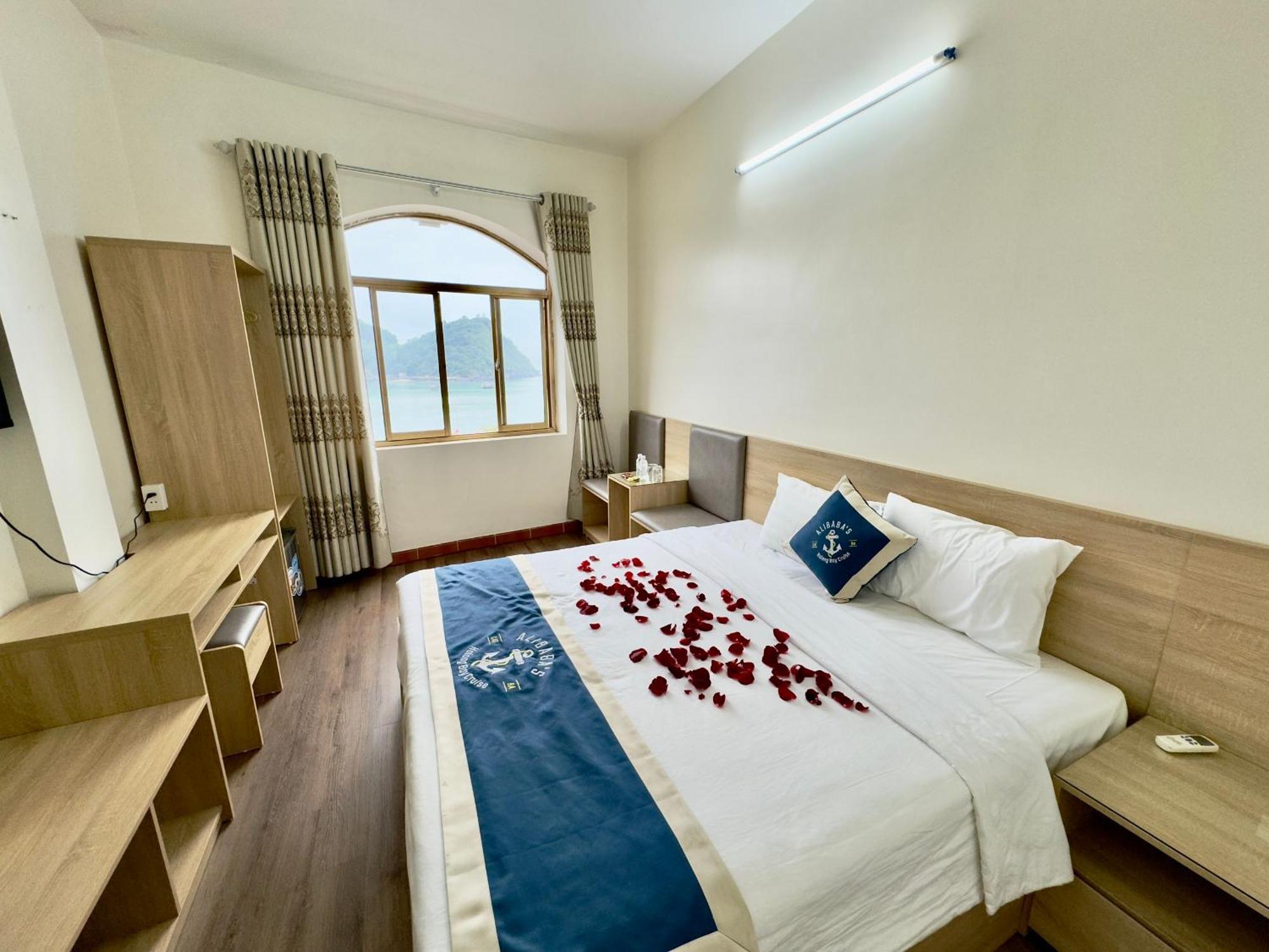Cat Ba Plaza Hotel Dong Khe Sau Ngoại thất bức ảnh