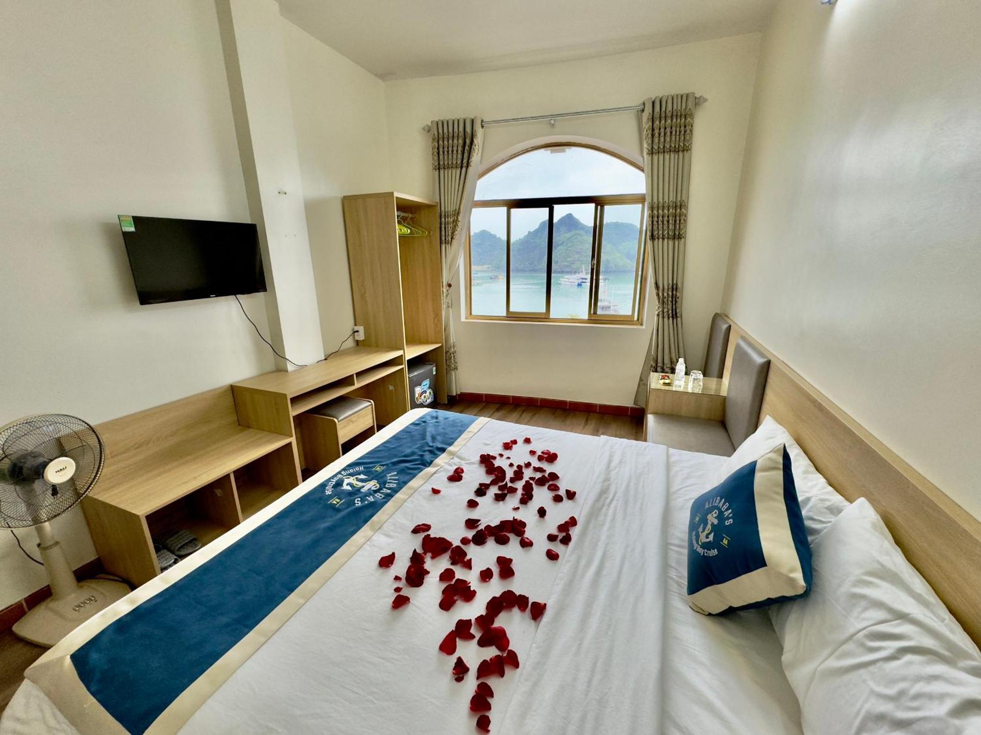 Cat Ba Plaza Hotel Dong Khe Sau Ngoại thất bức ảnh